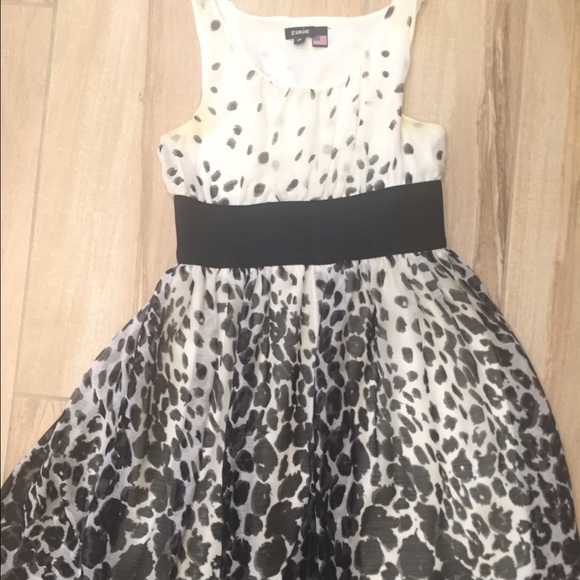 Very cute black and white dress