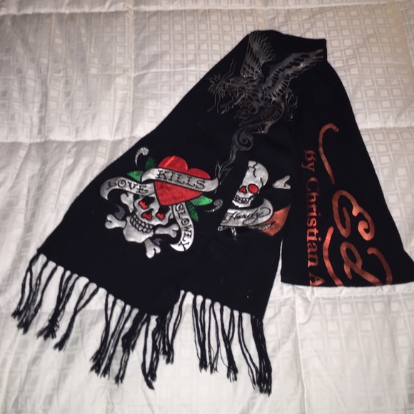 NWOT Ed Hardy Love Kills Slowly scarf