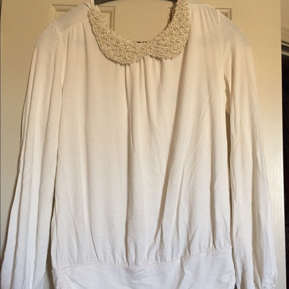 Light Creme long sleeve shirt with pearl collar