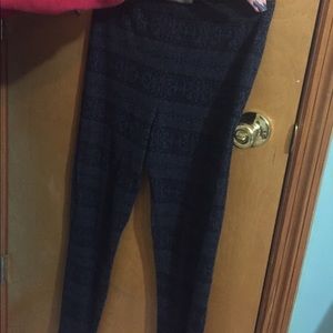 designed hollister leggings