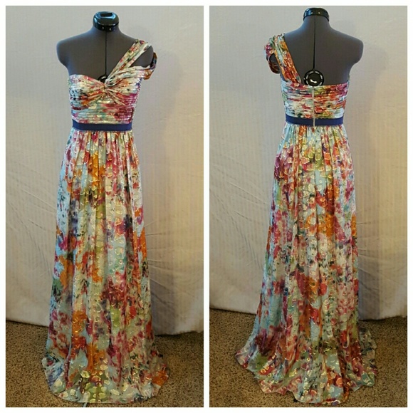 BCBGMaxAzria Dresses & Skirts - BCBGMAXAZRIA "Inga" Dress