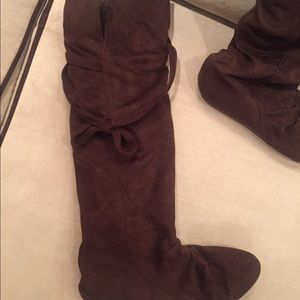 Size 8 knee high boots