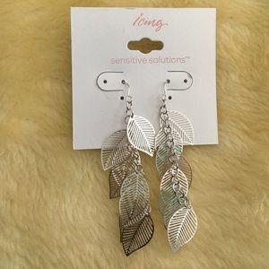 Silver leaf earrings from icing