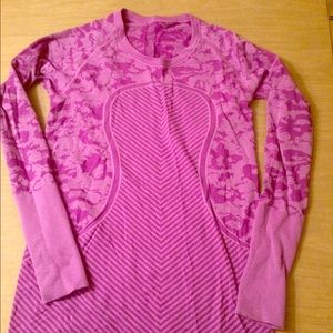 lululemon athletica Swiftly Long Sleeve shirt.