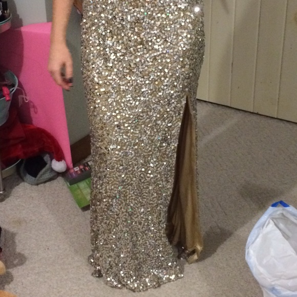 2014 Mac Duggal Prom Dress - Picture 2 of 3