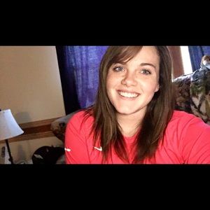 Meet your Posher, Katelyn