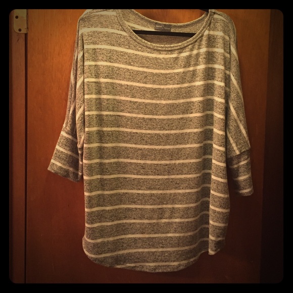 Market & Spruce gray and white striped dolman top