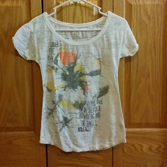 American Eagle t-shirt - Picture 1 of 4
