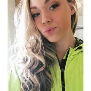 Meet your Posher, Moira