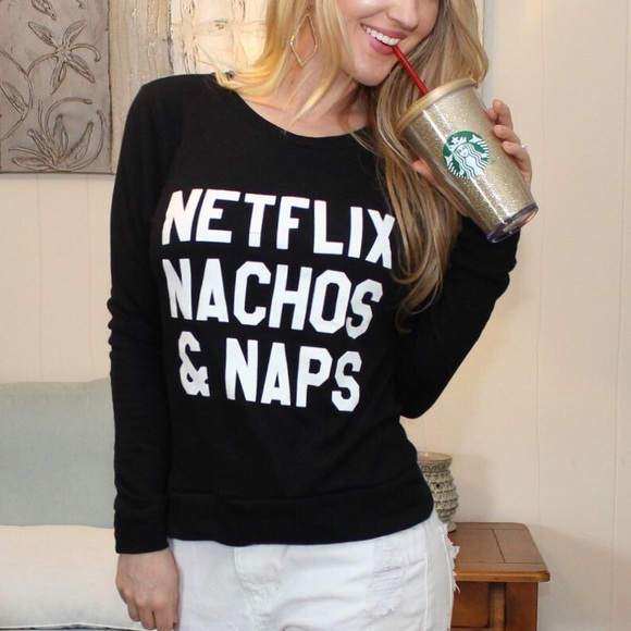 🆕 Netflix, Nachos & Naps Sweatshirt - Picture 3 of 3