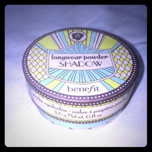 Benefit long lasting shimmer powder shadow.