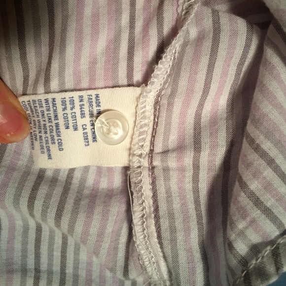 Very versatile AE button up! - Picture 3 of 4