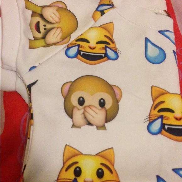 Emoji shirt - Picture 2 of 2