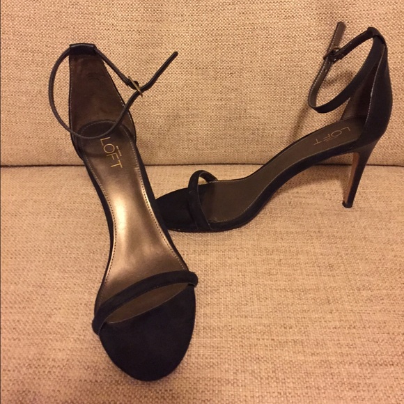 Ann Taylor LOFT black sandals