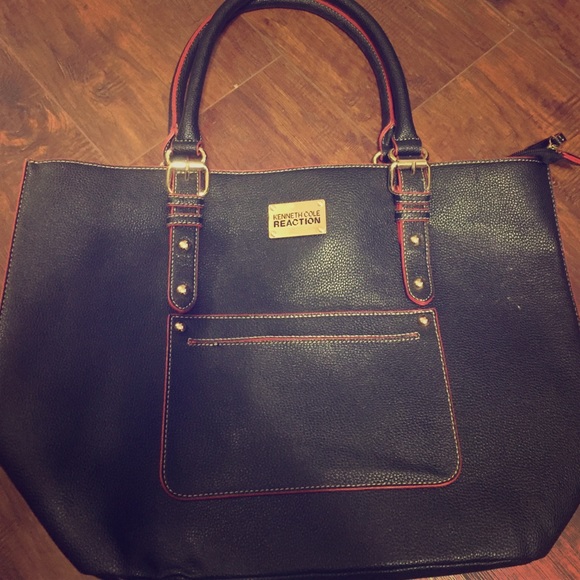 Beautiful Kenneth Cole cote