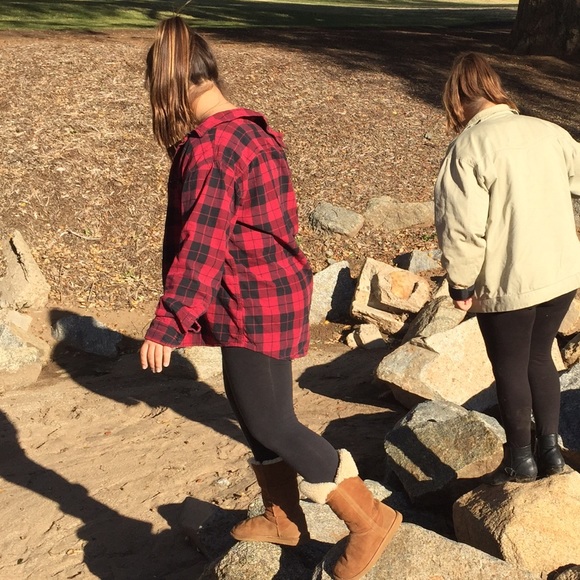 Meet your Posher, Malia - Picture 1 of 1