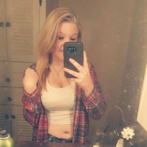 Meet your Posher, Amelia