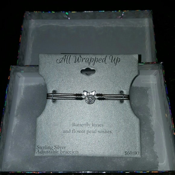 🌺FLASH SALE🌺ALL WRAPPED UP- STERLING SILVER