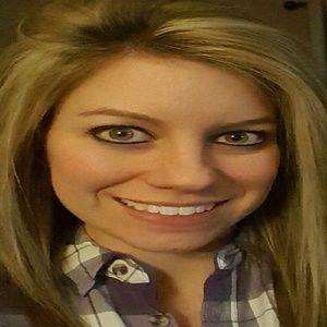 Meet your Posher, Casey