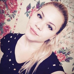 Meet your Posher, Elena