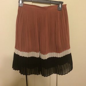 THE skirt!