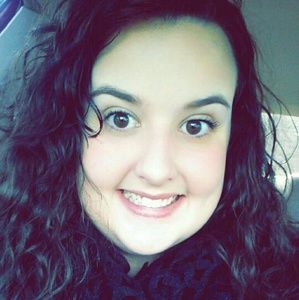 Meet your Posher, Candace