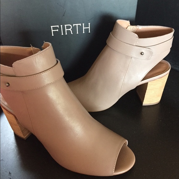 Sadie peep toe bootie