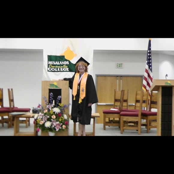 Meet your Posher, Shelley - Picture 4 of 4