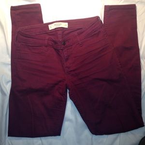 Abercrombie & Fitch Size 2 Maroon Skinny Jeans