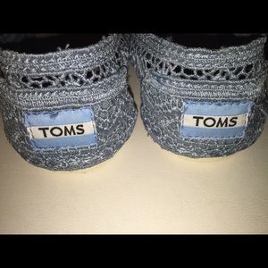 toms