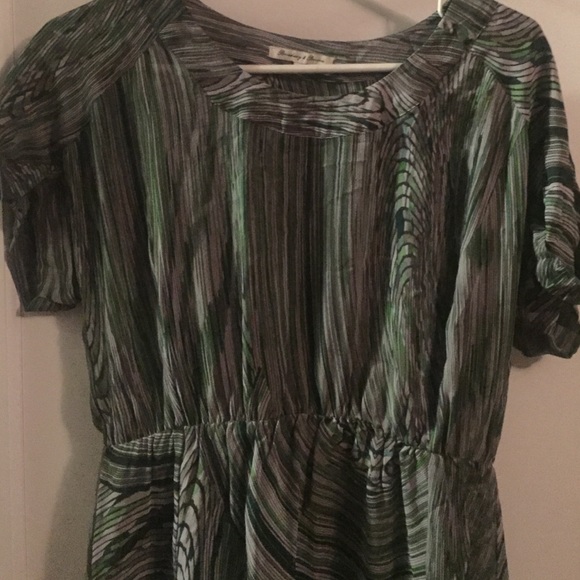 Broadway & Broome Graphic Dress - Picture 2 of 4