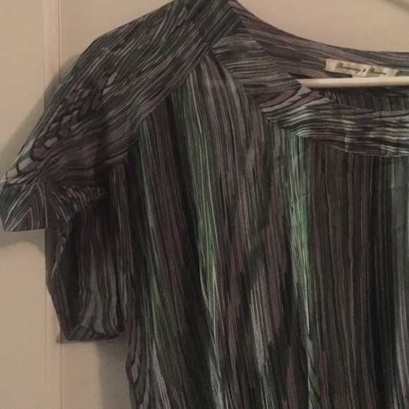 Broadway & Broome Graphic Dress - Picture 3 of 4