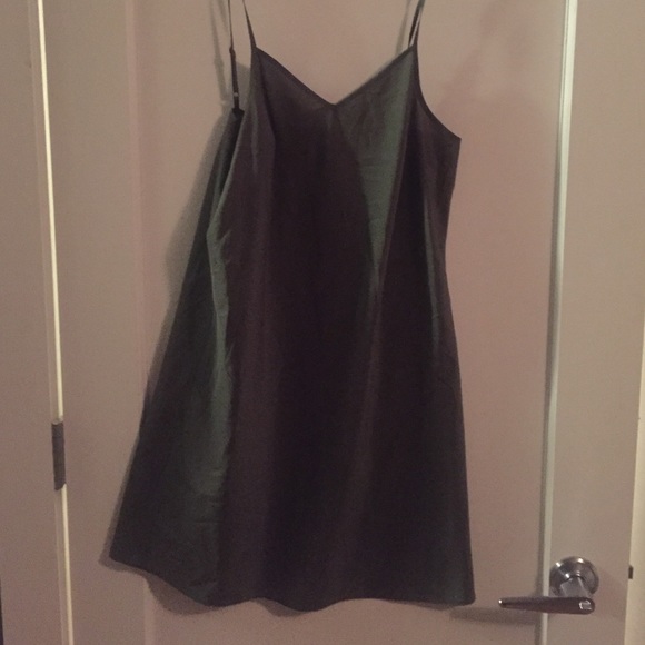 Broadway & Broome Graphic Dress - Picture 4 of 4