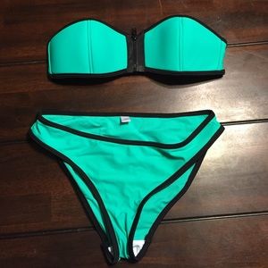 Triangl dupe strapless bikini