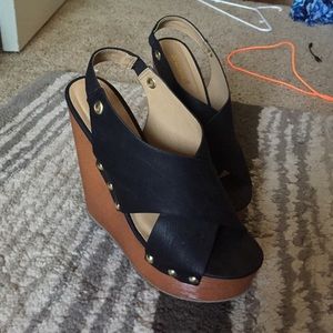Wedge sling back