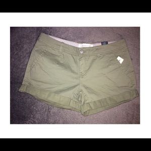 Two pairs of Midi- Shorts, green and white