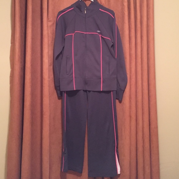 izod sweatsuit