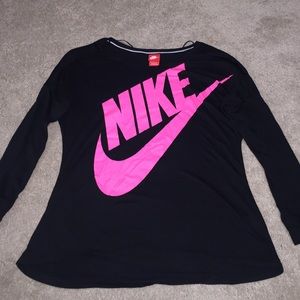 Nike top!