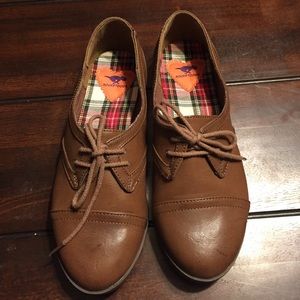 Cognac low oxfords