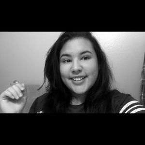 Meet your Posher, Aylin