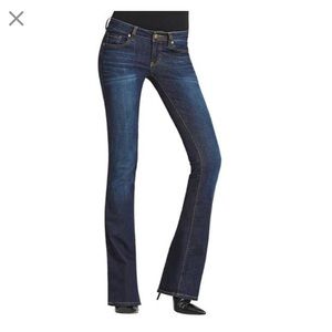 CAbi Size 6R SLIM BOOT denim jeans in Galaxy Wash.