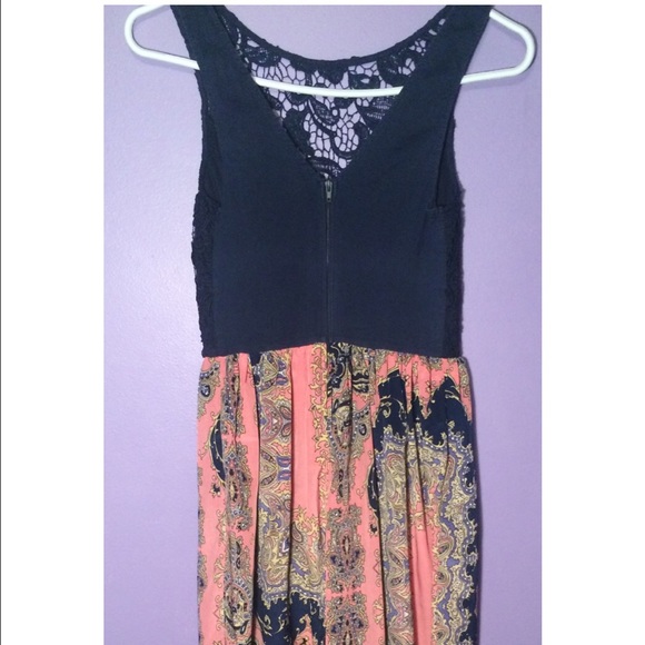 Maxi dress - Picture 2 of 4