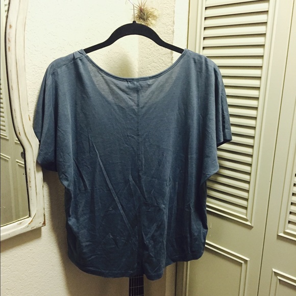 Navy Top - Picture 2 of 2