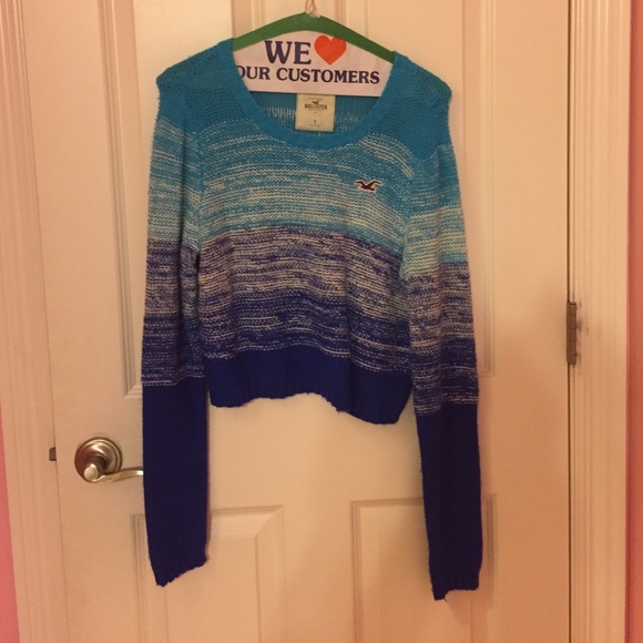 Crop top sweater