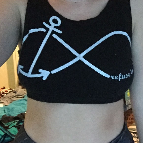 Black infinity crop top