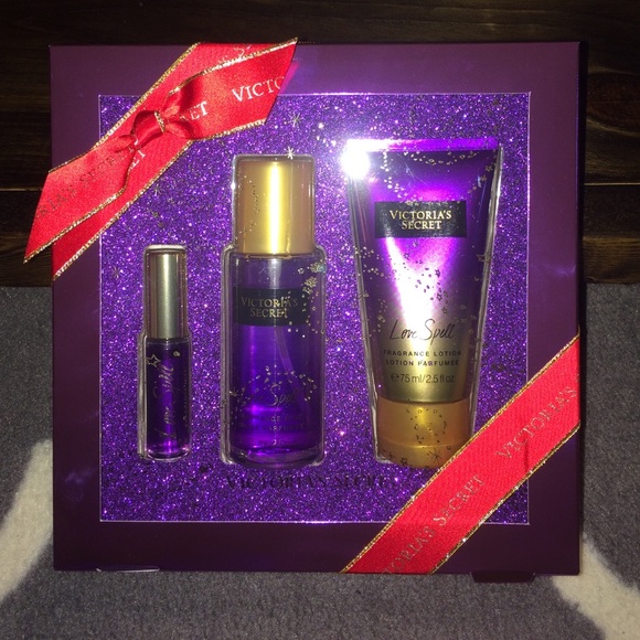 Victoria's Secret Other - VS Love Spell gift set