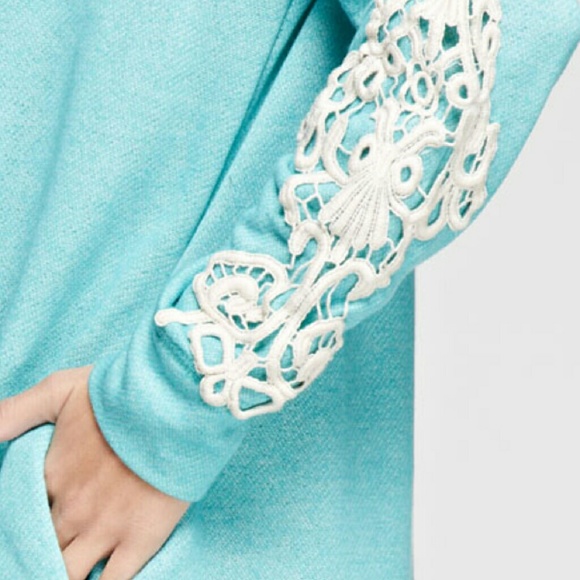 Sale The Mint Tunic in sizes S M L - Picture 2 of 3