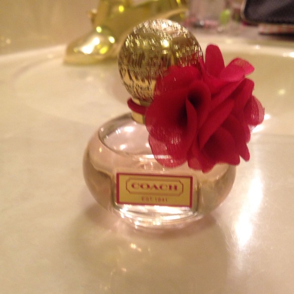 Poppy coach Purfume