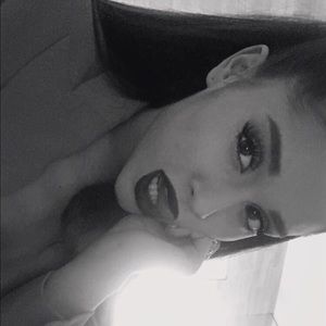 Meet your Posher, Ariana