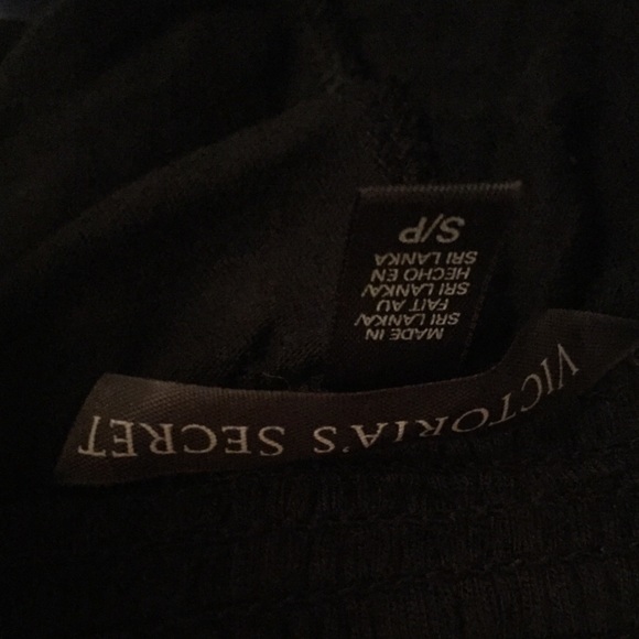 EUC Victoria's Secret long black skirt sz Small - Picture 4 of 4